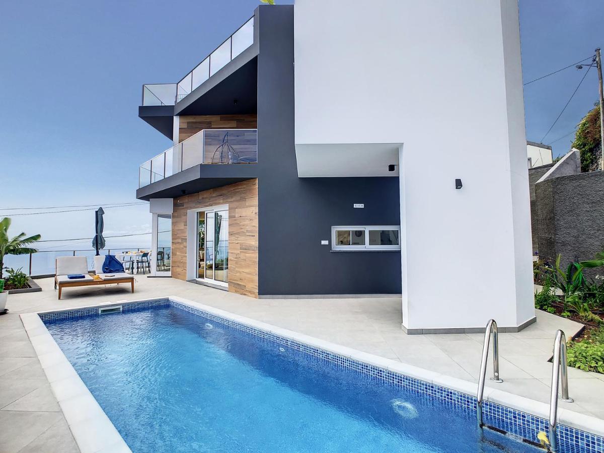 Villa Omar By Lovelystay Canhas Bagian luar foto