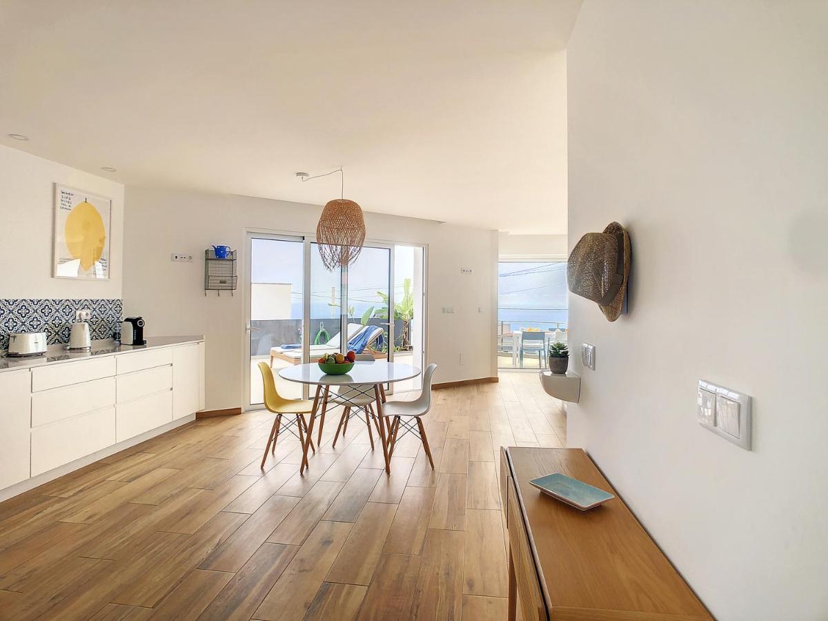 Villa Omar By Lovelystay Canhas Bagian luar foto