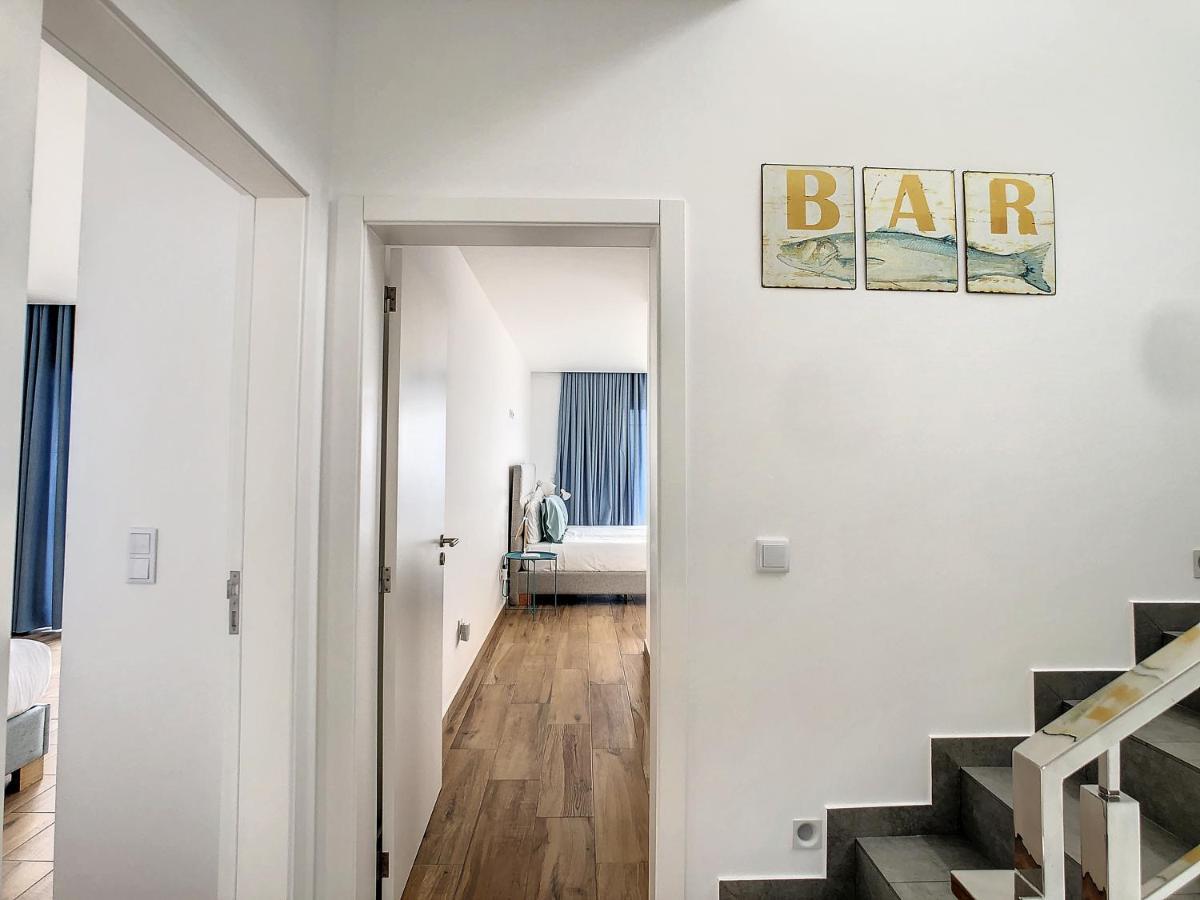 Villa Omar By Lovelystay Canhas Bagian luar foto